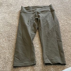 Lululemon cropped leggings